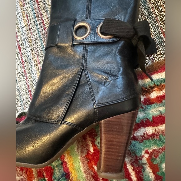 Fluevog VINTAGE LIKE NEW Sopranos Inge black mid-calf ribbon apron boot -9.5/10 - Picture 10 of 16